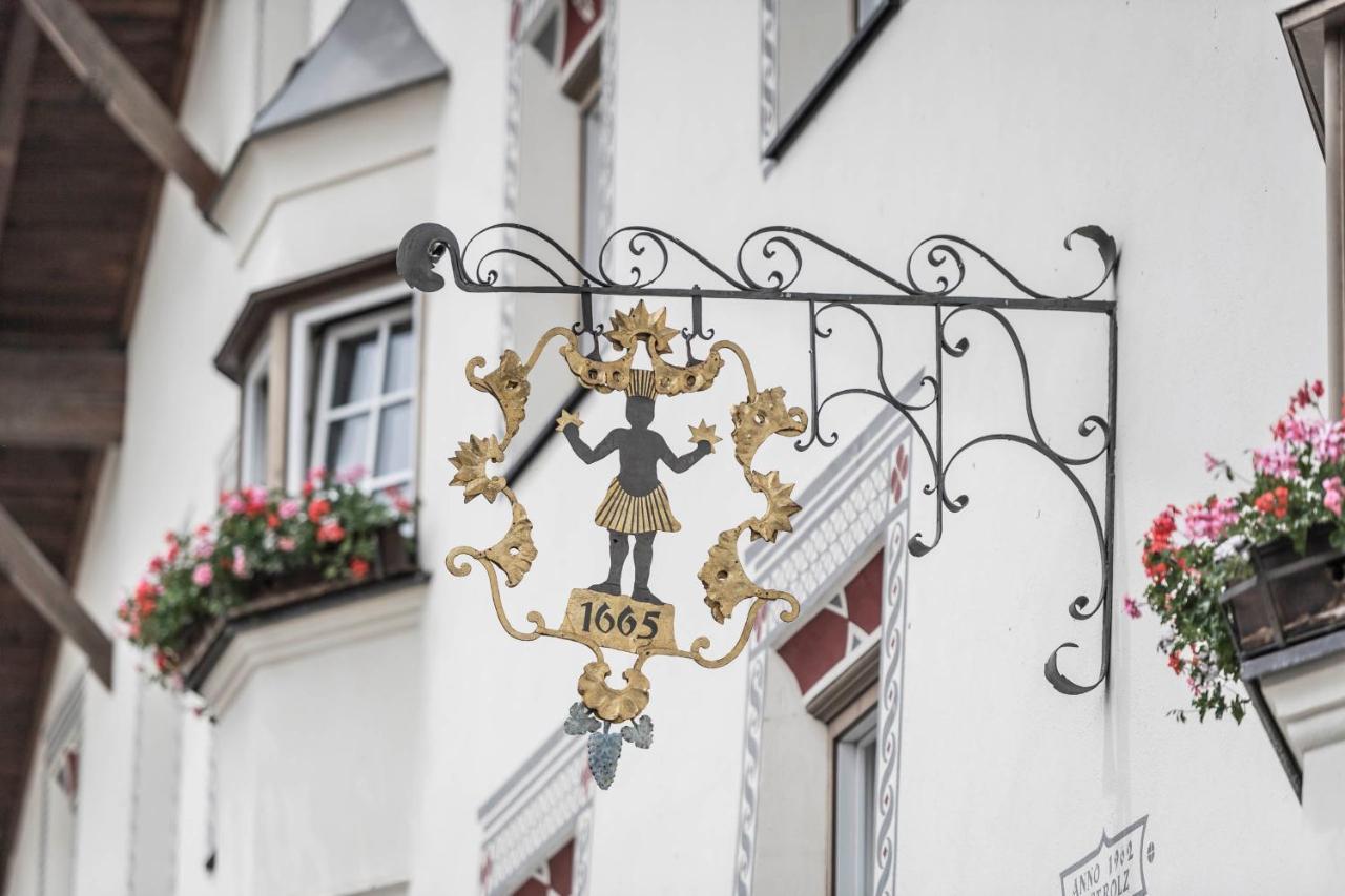 Der Mohrenwirt **** Hotel Burgusio Exterior photo