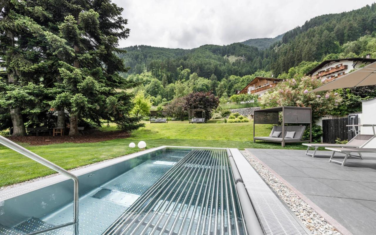 Der Mohrenwirt **** Hotel Burgusio Exterior photo